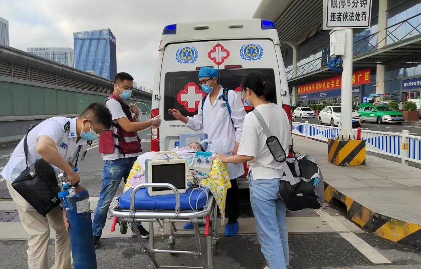 铜陵救护车出租公司